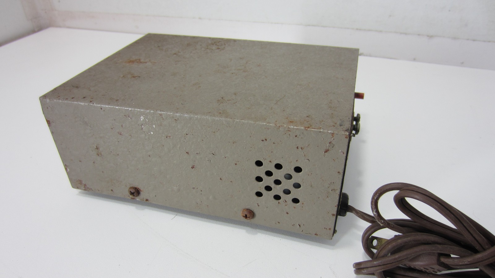 Vintage Archer 12 Volt Regulated Power Supply Cat. No. 22-127 Made In USA