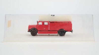 Brekina H0 4026 Mercedes-Benz TLF Feuerwehr