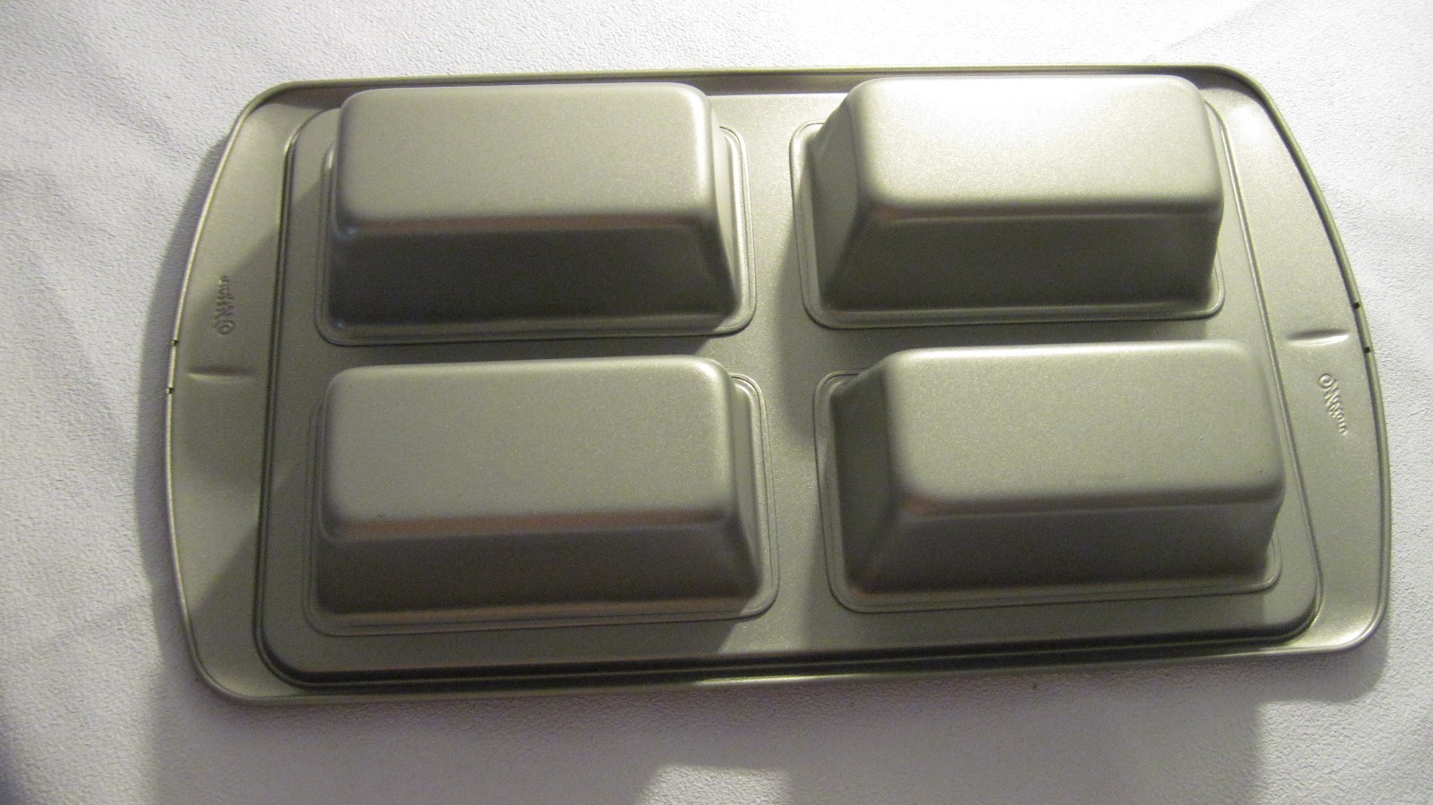 Wilton Recipe Right 4 Cavity Loaf Pan