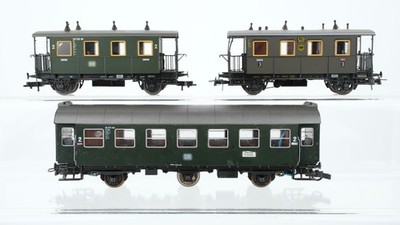 Roco H0 Konvolut Personenwagen 2. Kl. 3-achsig, Personenwagen 2. Kl. 2-achsig, P