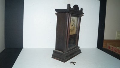 ANTIQUE SESSIONS USA WIND UP MANTEL SHELF PENDULUM CHIME CLOCK with KEY