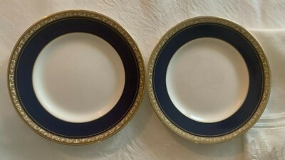 (2) WEDGWOOD ROCOCO BREAD AND BUTTER PLATES - 6'' NEW