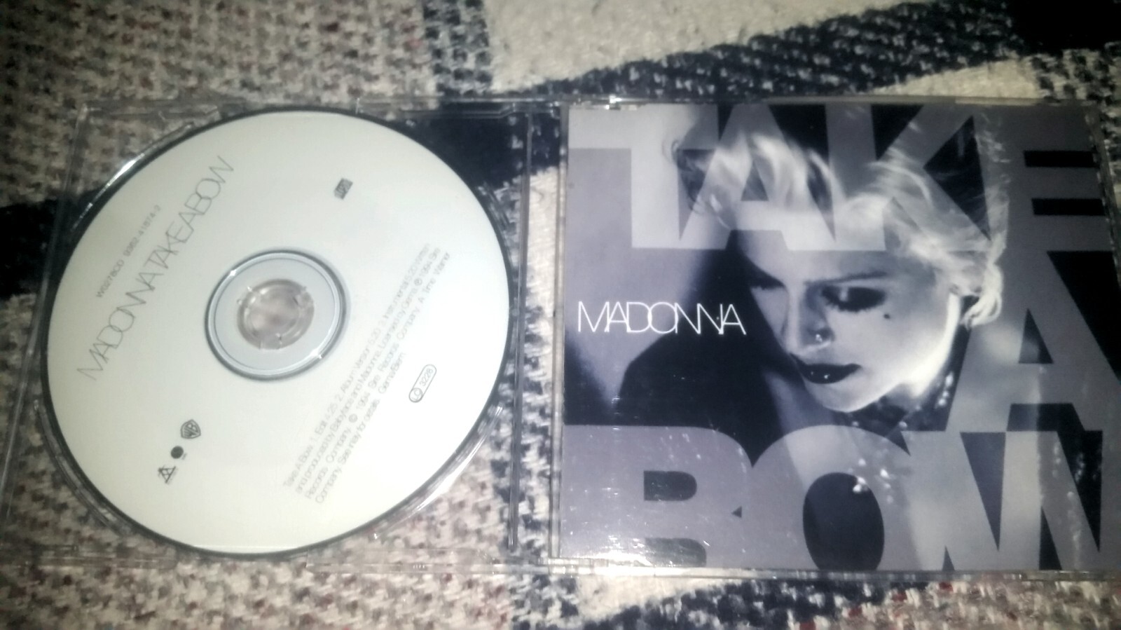 madonna take a bow single CD Maverick – 9362-41874-2, Sire