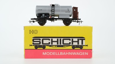 Schicht H0 5452650/426/104 Kesselwagen mit Bremserhaus 52-53-19 DR