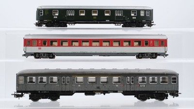 Märklin H0 Konvolut Packwagen Personenwagen 