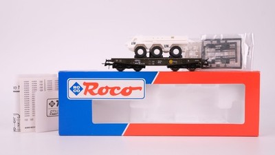 Roco H0 46758 Schwerlastwagen Bundeswehr mit Militärfahrzeug DB