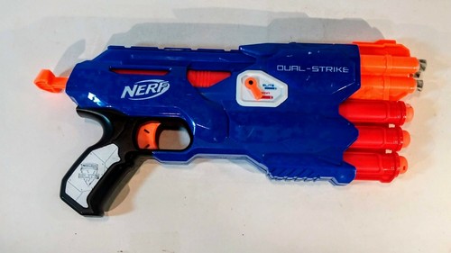 NERF N-Strike トイガンセット 6丁+弾薬 Nerf N-Strike Elite Stryfe - 6 Dart Blaster from Hasbro