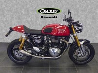 2016 TRIUMPH THRUXTON 1200R WITH ONLY 8088 MILES FROM NEW