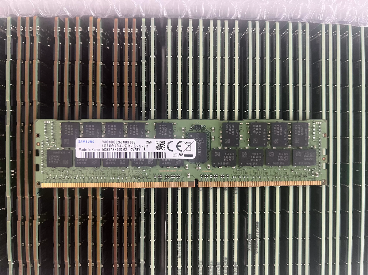 Samsung DDR4 64GB メモリ 4枚セット Samsung DDR4 64GB メモリ 4枚セット