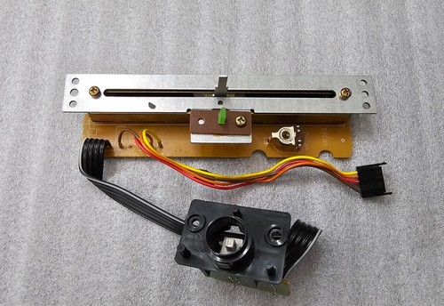 [美品]Technics SL-1200MK3x2台 針付 ミキサーx1台セット Technics SL-1200 MK3D ターンテーブル2台 & ミキサー DJ入門に