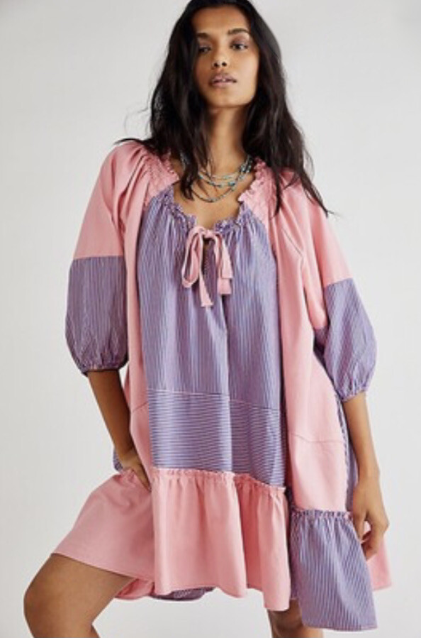 

Платье-туника Free People Keegan, смешанная полоска, розово-синее, с рюшами, , НОВИНКА, Chambray