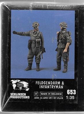 Verlinden WWII German Feldgendarm and Infantryman 2 Figures 1/35 653 ST