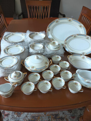 Noritake Vintage Floral Dinnerware Set N273 90 Piece