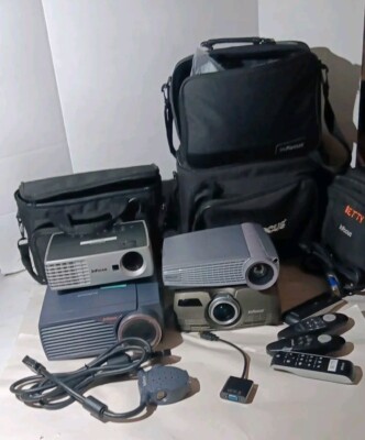 Lot Of  4 Infocus Projectors With Soft Cases Remotes Cables All Tested Working