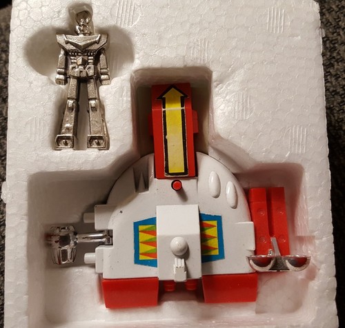 ZANBOT 3 SPACE BASE 3 DIE CAST IN BOX EUC