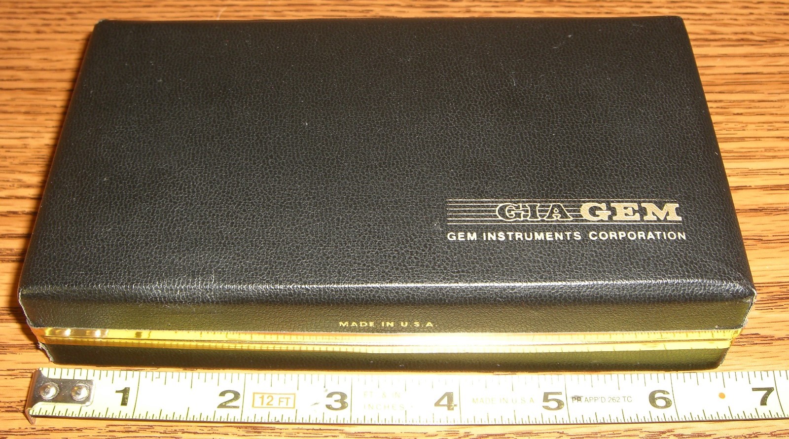 GIA GEM Instruments Presentation Loupe - 10x magnifying lens