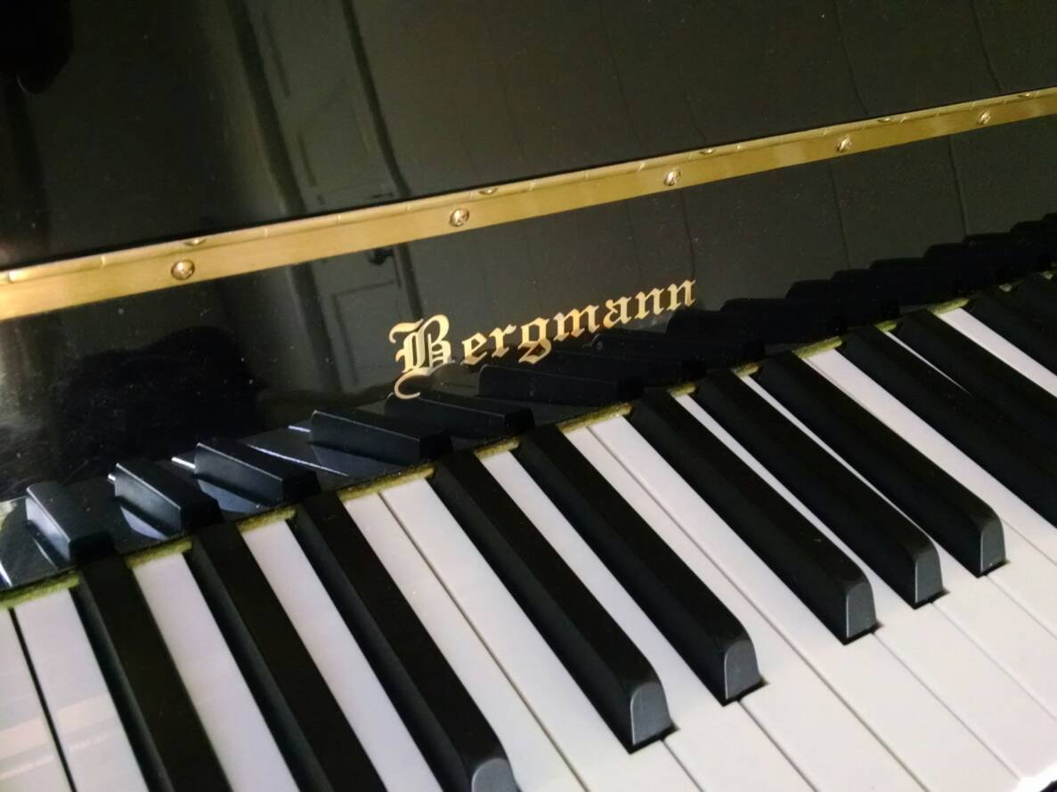 Bergmann Upright Piano
