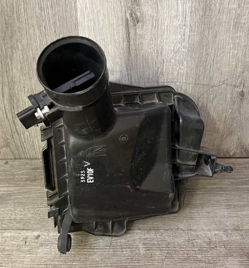 2007-2008 NISSAN 350Z AIR INTAKE FILTER BOX