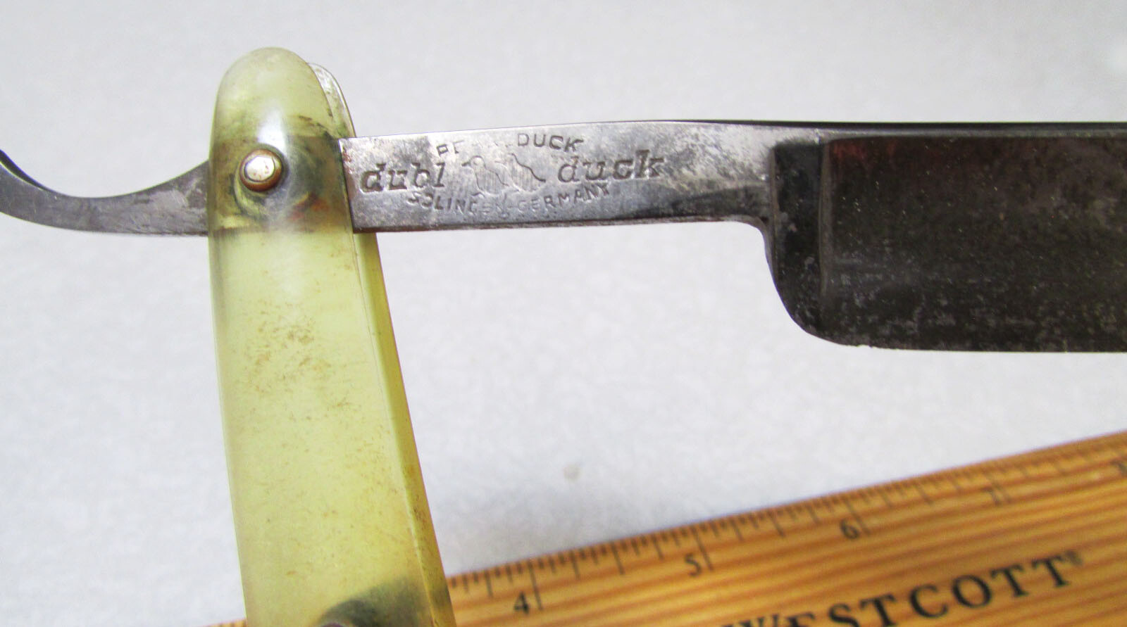 vintage Satinedge Dubl Duck German Razor blade & handle, great condition