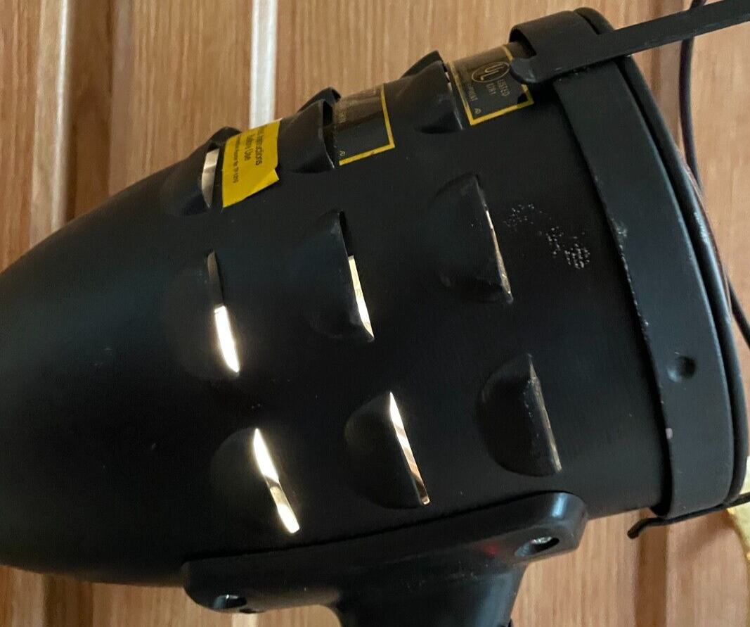 HB Fuller TP1200 120W Ultraviolet Tracer Lamp Gun W/Tracer Dye Injector H. Case