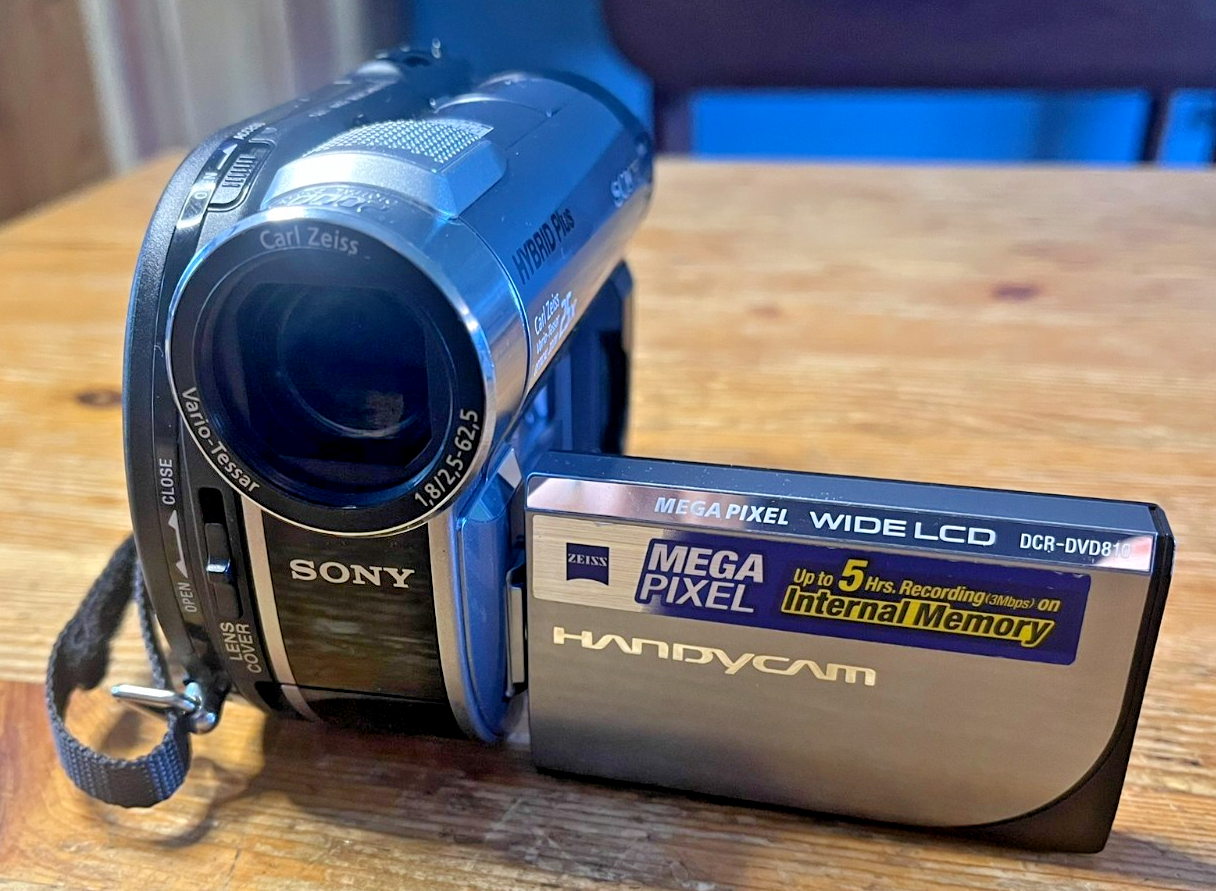 SONY Digital Handycam 本体 Vintage 1999 Sony DCR-TRV310 Digital8 Handycam Camcorder