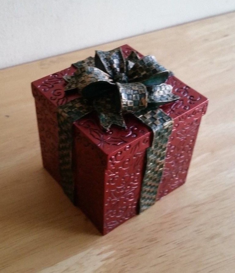 CHRISTMAS TEDDY BEAR SNOW GLOBE REVERSIBLE TOP GIFT BOX