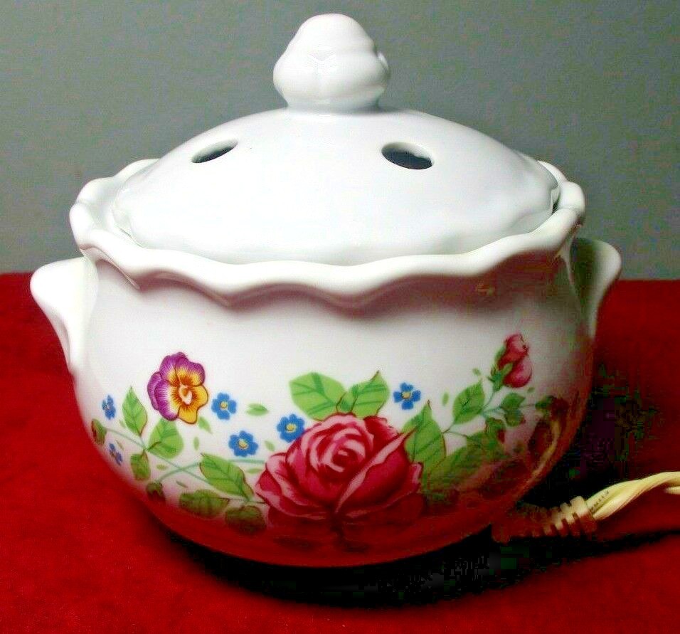 EUC Ceramic POTPOURRI WARMER ~ Pretty Floral Design