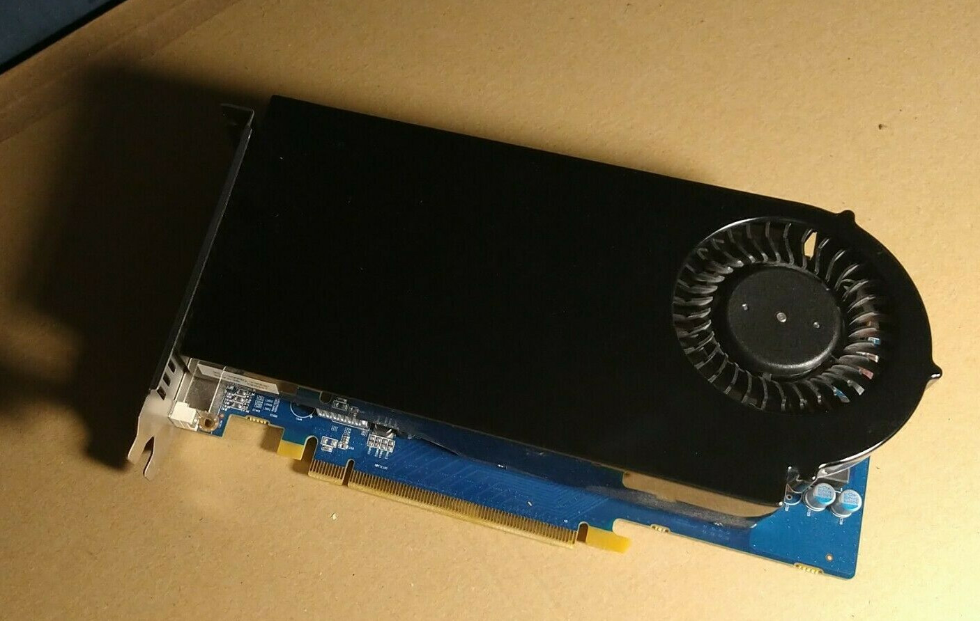 ATI Radeon HD 5750 Sapphire Grafikkarte Computer PC