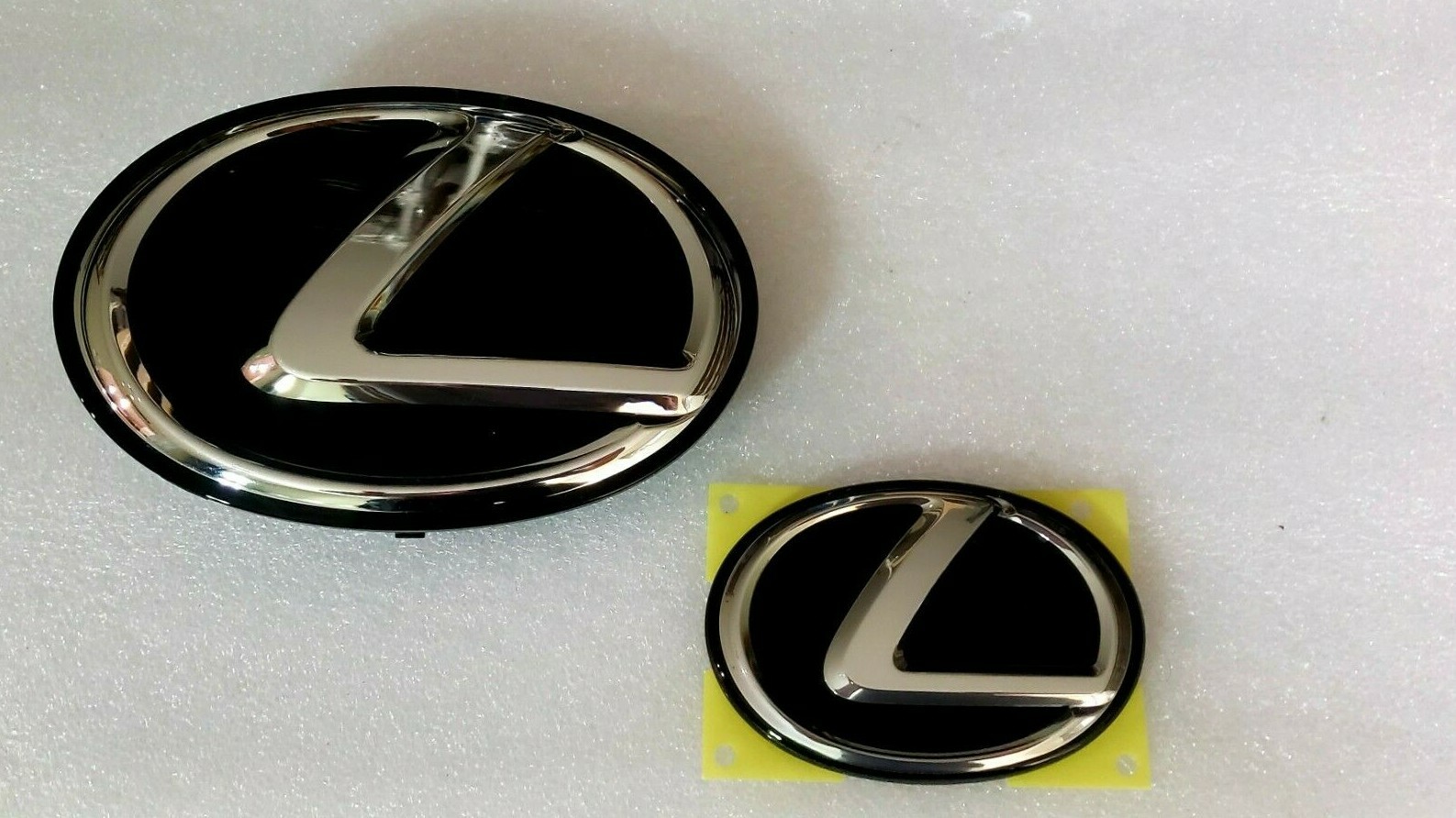 NEW 1012 LEXUS LS460 BLACK EMBLEM FRONT GRILLE & REAR 2010 2011 2012