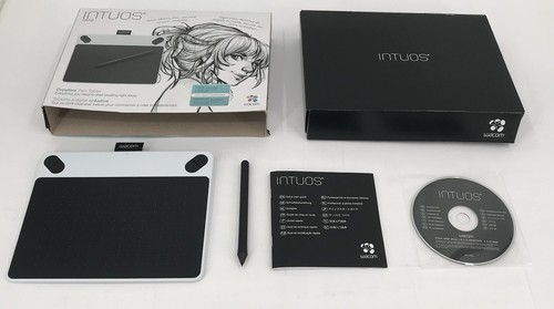 未使用美品：Wacom Intuos Amazon.co.jp: ワコム Intuos Comic 【旧モデル】ペン&タッチ