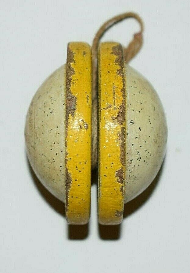 1950s Space Race, Duncan Satellite, Wooden YO YO METAFLAKE PAINT Yellow & White