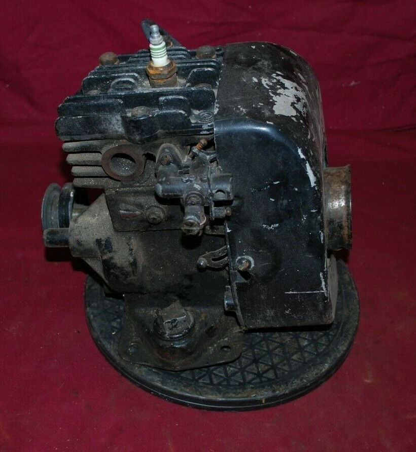 Briggs & Stratton WMB Rope Start Gas Engine Motor