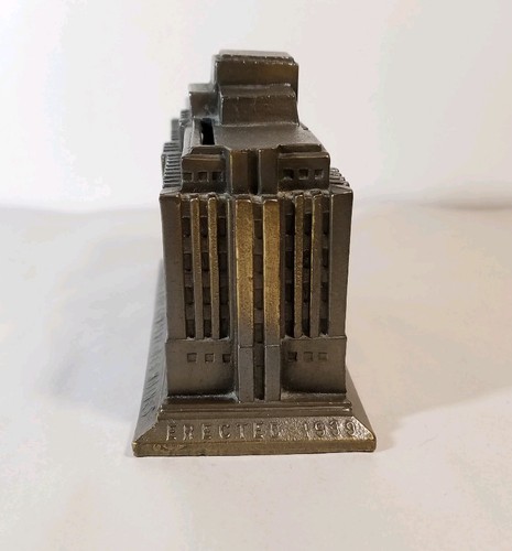 OLD SOUVENIR BUILDING BANK BANKERS LIFE COMPANY DES MOINES ESTABLISHED 1879