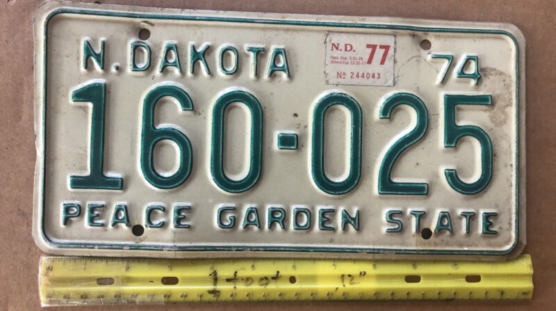*License Plate, North Dakota, 1974, Peace Garden State, 160 - 025