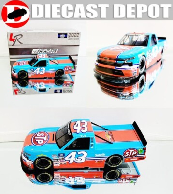 THAD MOFFITT 2022 STP #43 CHEVY SILVERADO TRUCK 1/24 ACTION