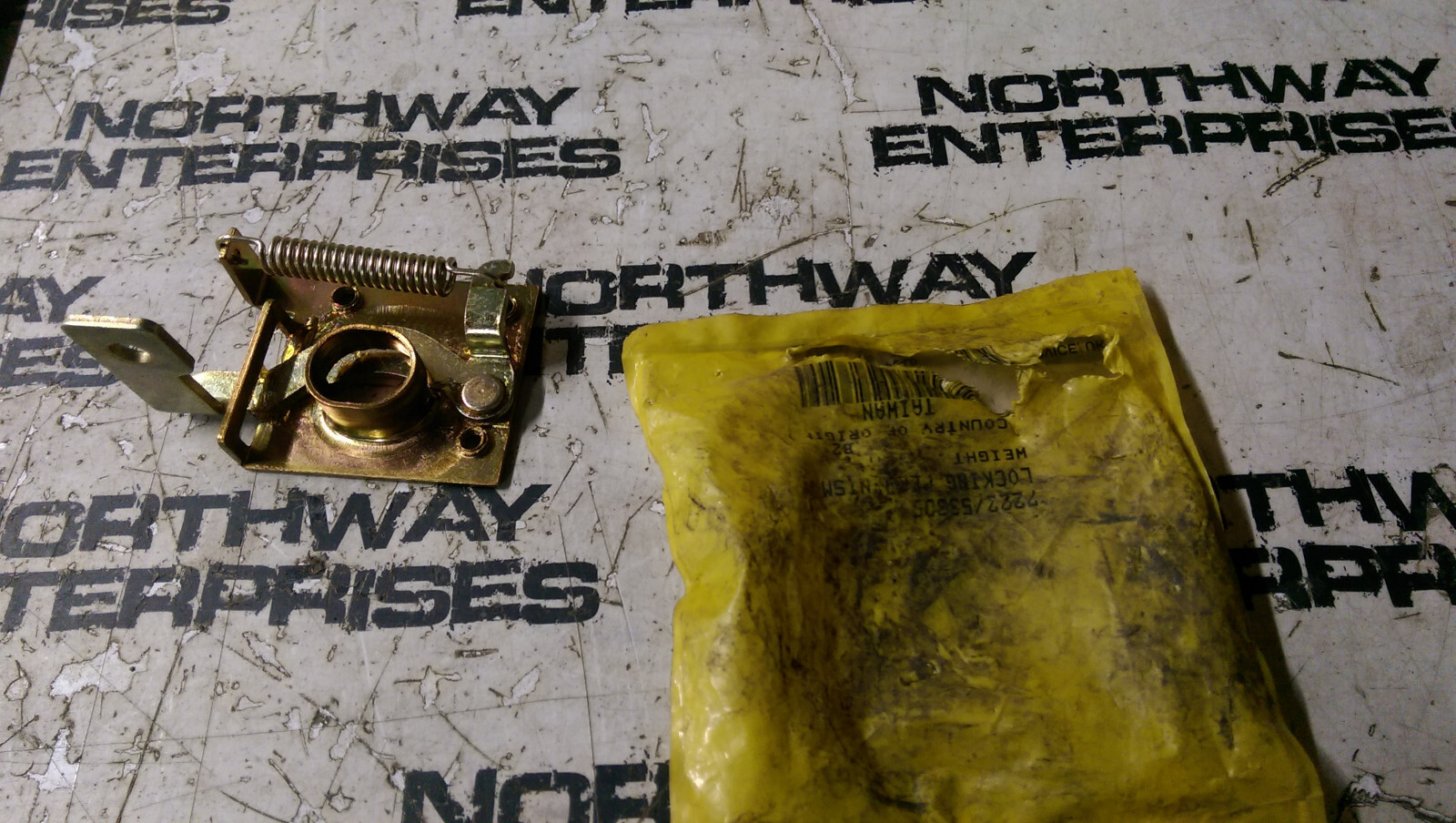 LOCKING MECHANISM JCB Part No. 7222/53305 - Picture 1 of 2