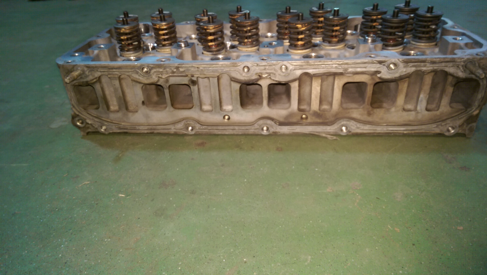 97779578 97320788 01-04 2001-04 LB7 DURAMAX 6.6 6.6L LH Drivers CYLINDER HEAD - Picture 8 of 12
