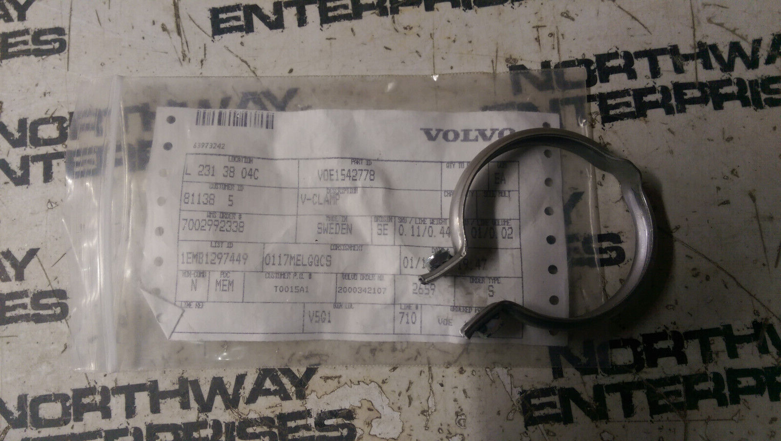 VOLVO VOE1542778 CLAMP - Picture 1 of 1