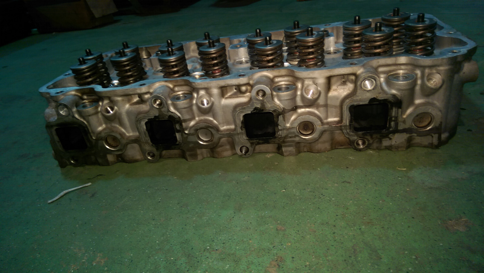 97779578 97320788 01-04 2001-04 LB7 DURAMAX 6.6 6.6L LH Drivers CYLINDER HEAD - Picture 8 of 12