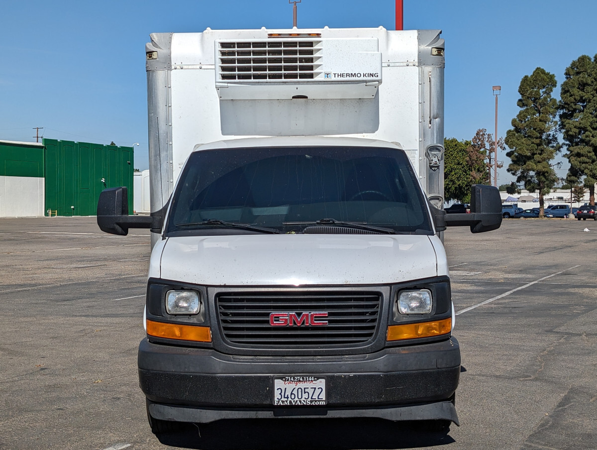 Owner 2017 GMC Savana 3500 Refrigeration Reefer 16FT Box Truck 170263 Miles 6.0L V8