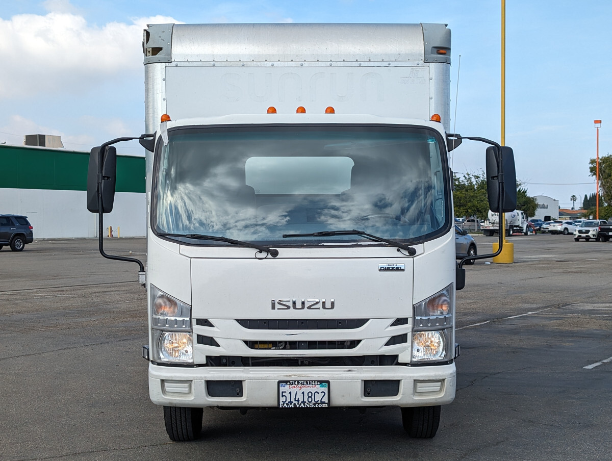 Owner 2016 Isuzu NPR 16FT Box Truck DIESEL 98403 Miles 3.0L I-4