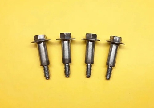 2.5L Nissan Engine Valve Cover Mounting Bolt 13224-ZX00A