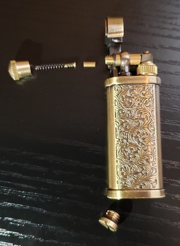 VINTAGE RETRO STYLE ROLLER LIGHTER Trench Retro Fuel Saving Lighter O Ring USA