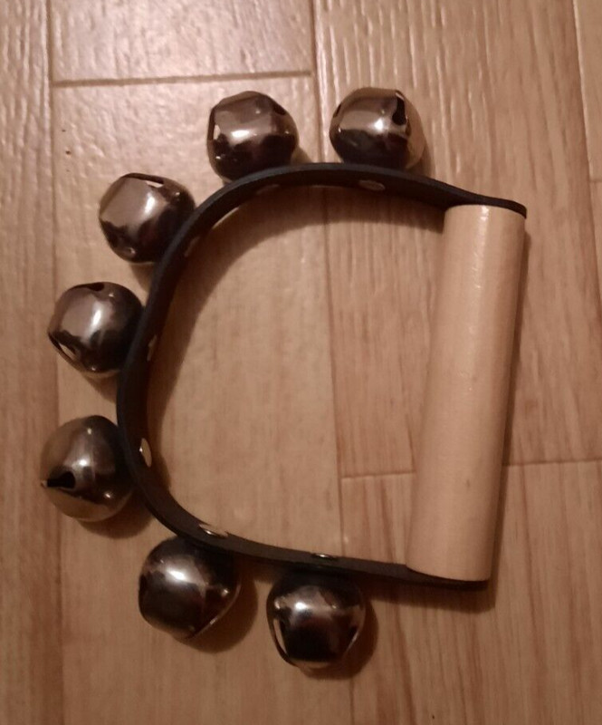 Jingle Bells / Schellenring / Schellenkranz / Rassel Mit 7 Schellen