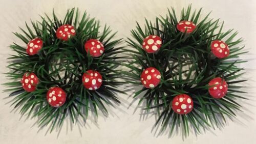 Vintage Plastic Mushroom Wreath Taper Candle Christmas