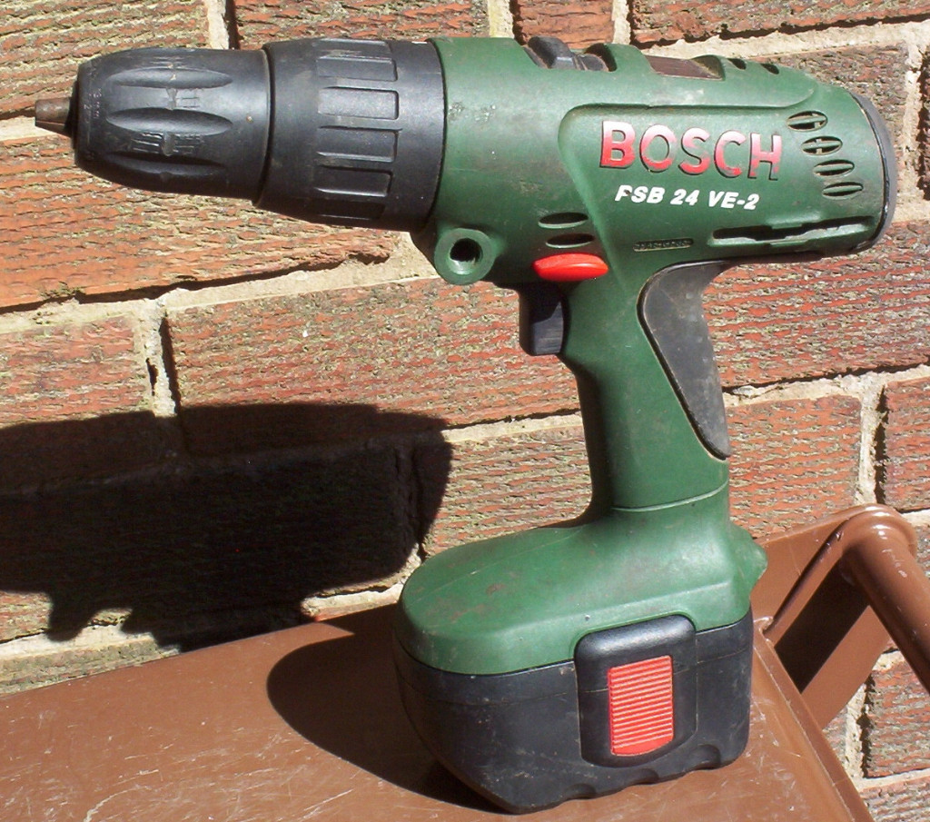 TWO BOSCH CORDLESS DRILLS 14.4V & 24V SPARES OR REPAIRS in Stockport