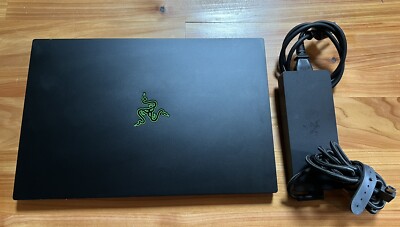 Razer Blade 15 RZ09-02888E92 15.6'' 144Hz i7-8750H 32GB 1TB SSD RTX 2080