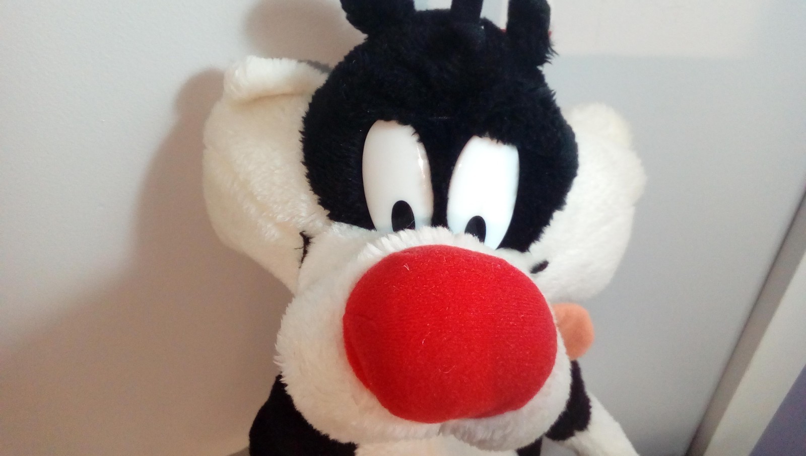 Looney Tunes large 22 inch Sylvester plush by Ganz