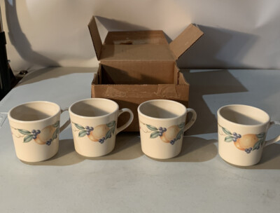 Vintage Corelle Abundance Pattern Coffee Mugs Set Of 4 Corning