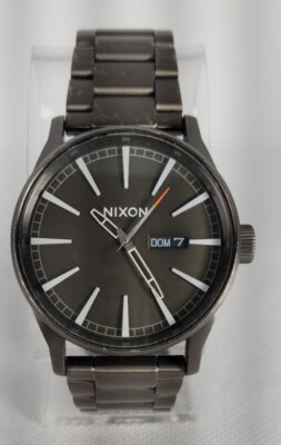 NIXON NEVER BE LATE Men's 42mm  Stainless Steel Water Resistan 100M Gray Dial 